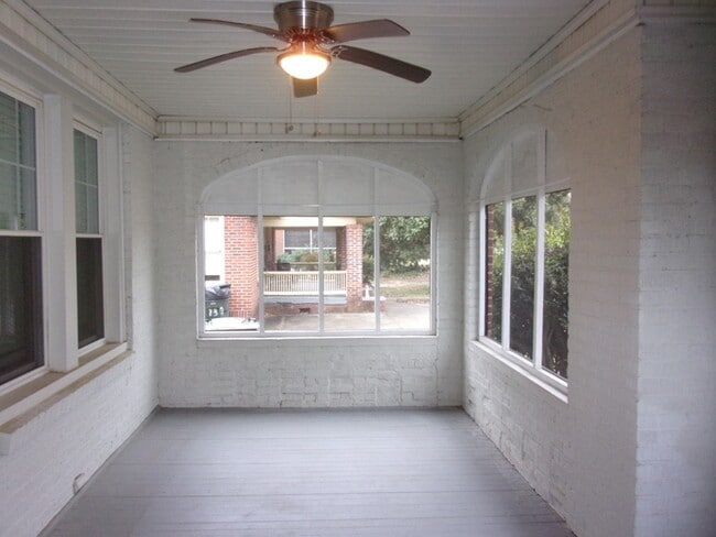 Building Photo - 738 Charlotte Ave