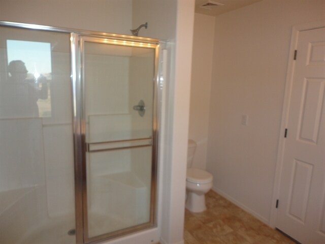 Building Photo - 782 E Christopher St