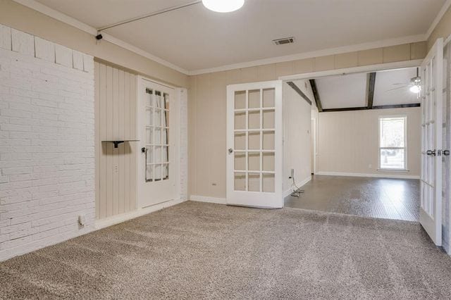 Game/play room - 417 E Kearney St