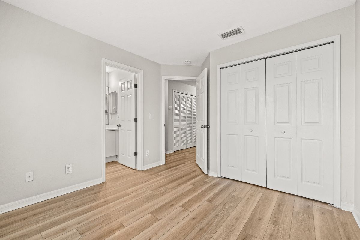 Building Photo - 10979 Winter Crest Dr