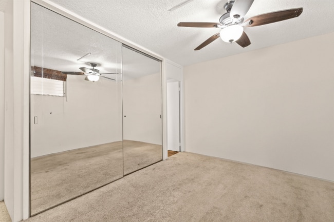 Building Photo - 1400 Pensacola St