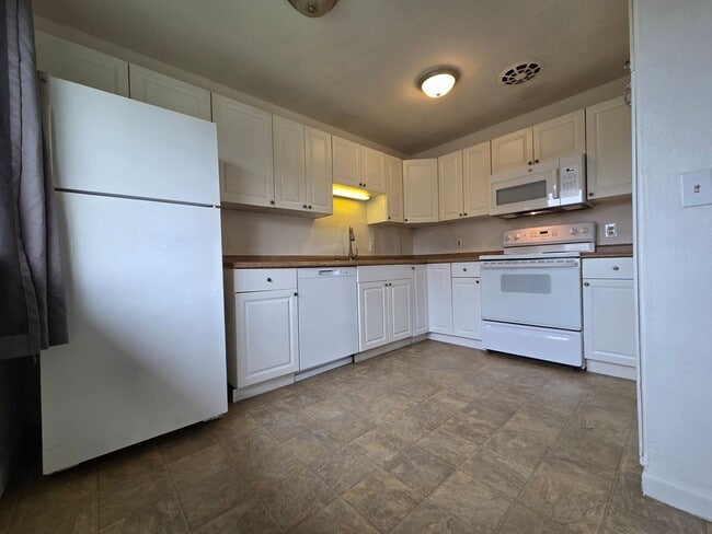 Building Photo - 8801 Commercial St SW