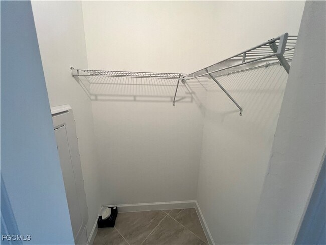 Building Photo - 14160 Pine Lodge Ln