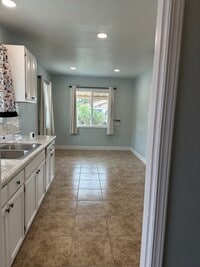 Building Photo - 6052 Fishburn Ave