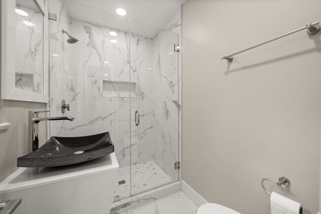 Building Photo - 35-35 Kennebec Ave