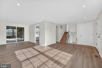 Building Photo - 3704 Ashboro Ct