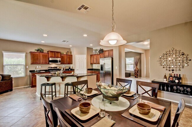 Building Photo - Gorgeous 4 Bed single level home at  Fireside - Norterra