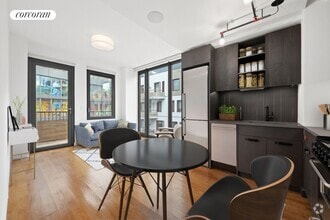 Building Photo - 54 Noll St