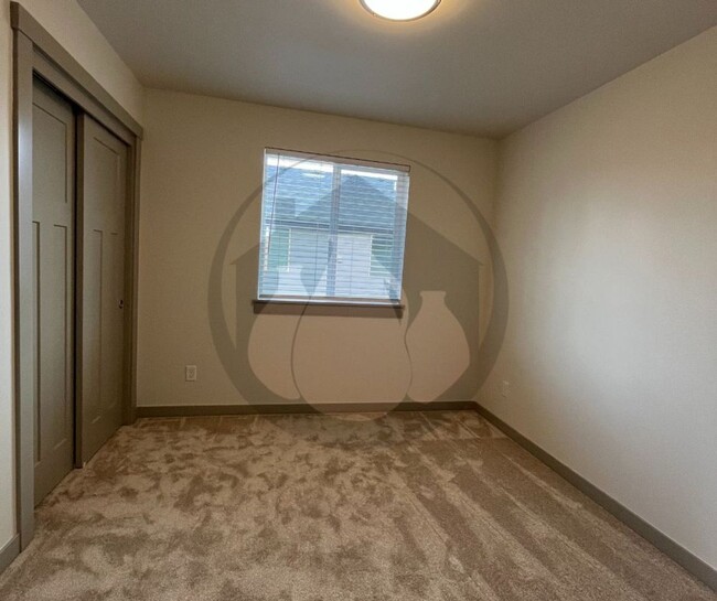 Building Photo - Brand New Build- Ready for Move in $500 Mo...