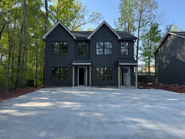 Primary Photo - 112 Wildwood Rd NE