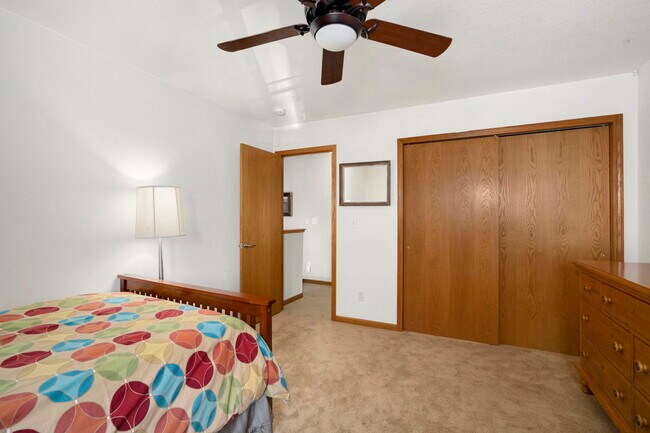 Building Photo - 1626 Foxhall Ct