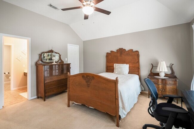 Building Photo - 16315 Hammerwood Ct