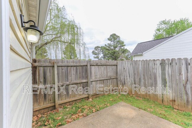 Building Photo - 3235 W Wildflower St