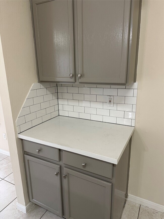 Building Photo - 17234 Rancho Verde Way