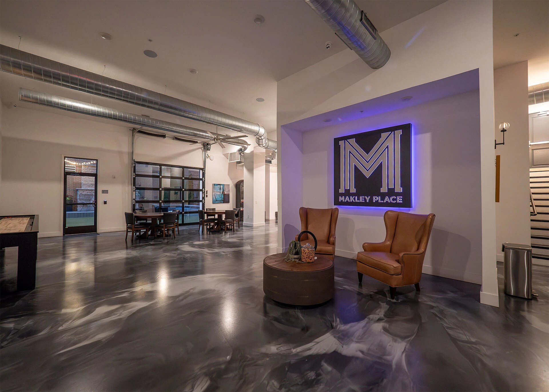 Building Photo - 210 W 5th Ave