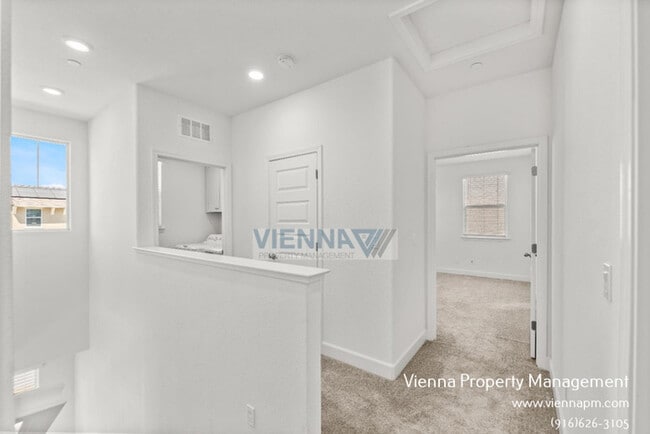 Building Photo - 6000 Waddington Wy