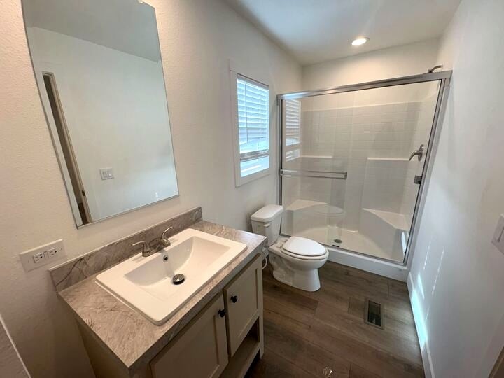 Building Photo - 2060 N Center St