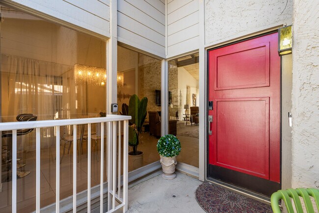 Building Photo - 46642 Arapahoe Cir