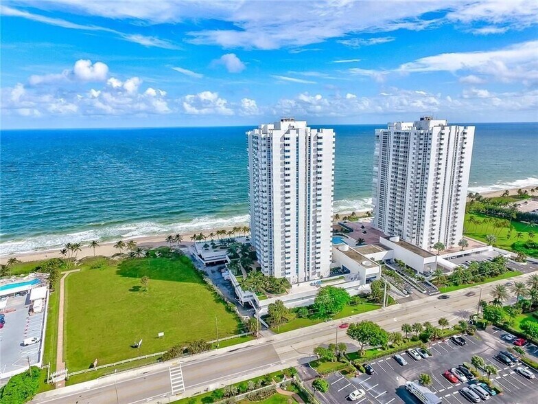 Building Photo - 1360 S Ocean Blvd