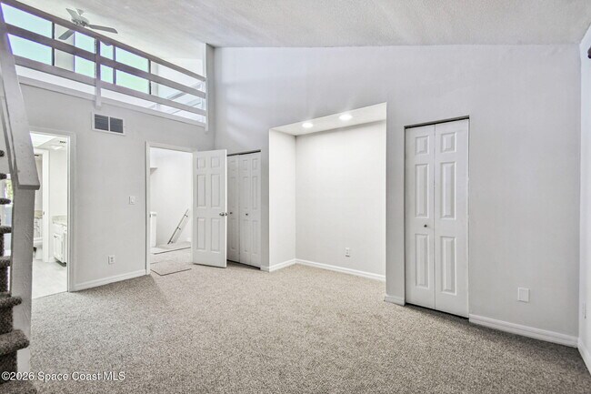 Building Photo - 3687 Royal Oak Dr