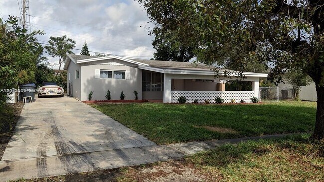 Building Photo - 6461 Evans St