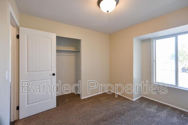 Building Photo - 5513 W Heath Cir