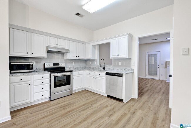 Building Photo - 117 Frances Ln