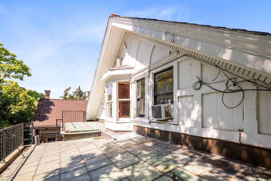 Building Photo - 345 McAlpin Ave