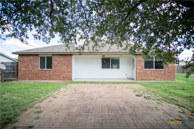 Building Photo - 1809 Herndon Dr