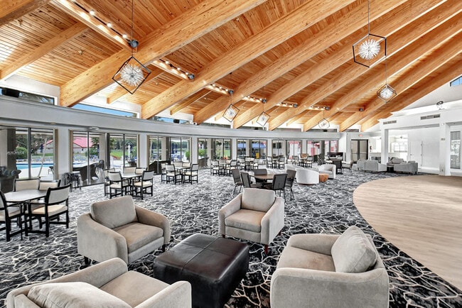 Building Photo - 7557 Lexington Club Blvd