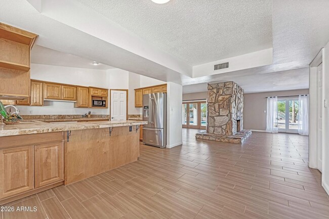 Building Photo - 12624 N 73rd Pl