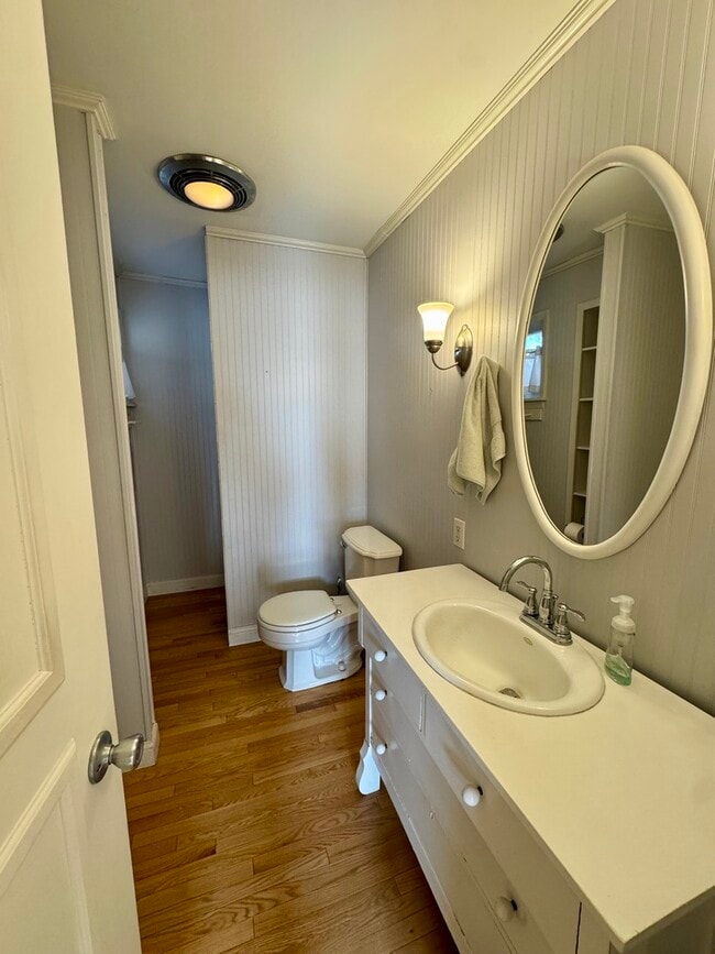 Building Photo - 1535 Monterey Ct