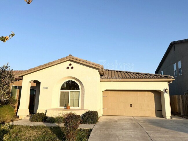 Building Photo - 4388 Bixby Way