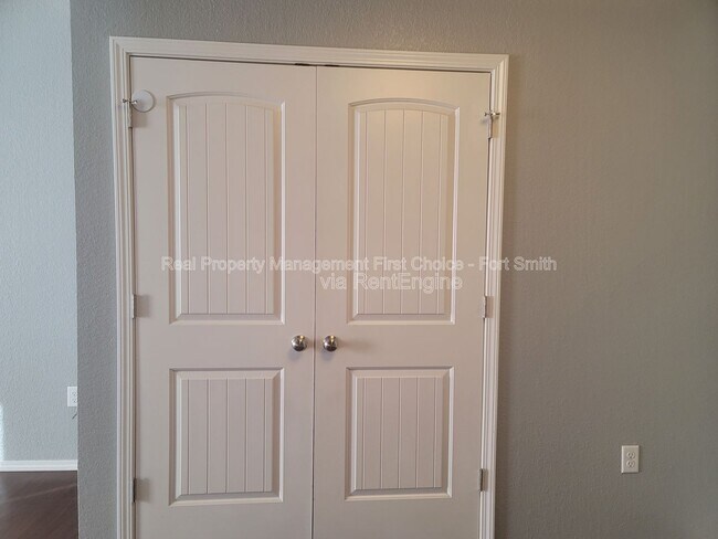 Building Photo - 2021 Ingalls Ln