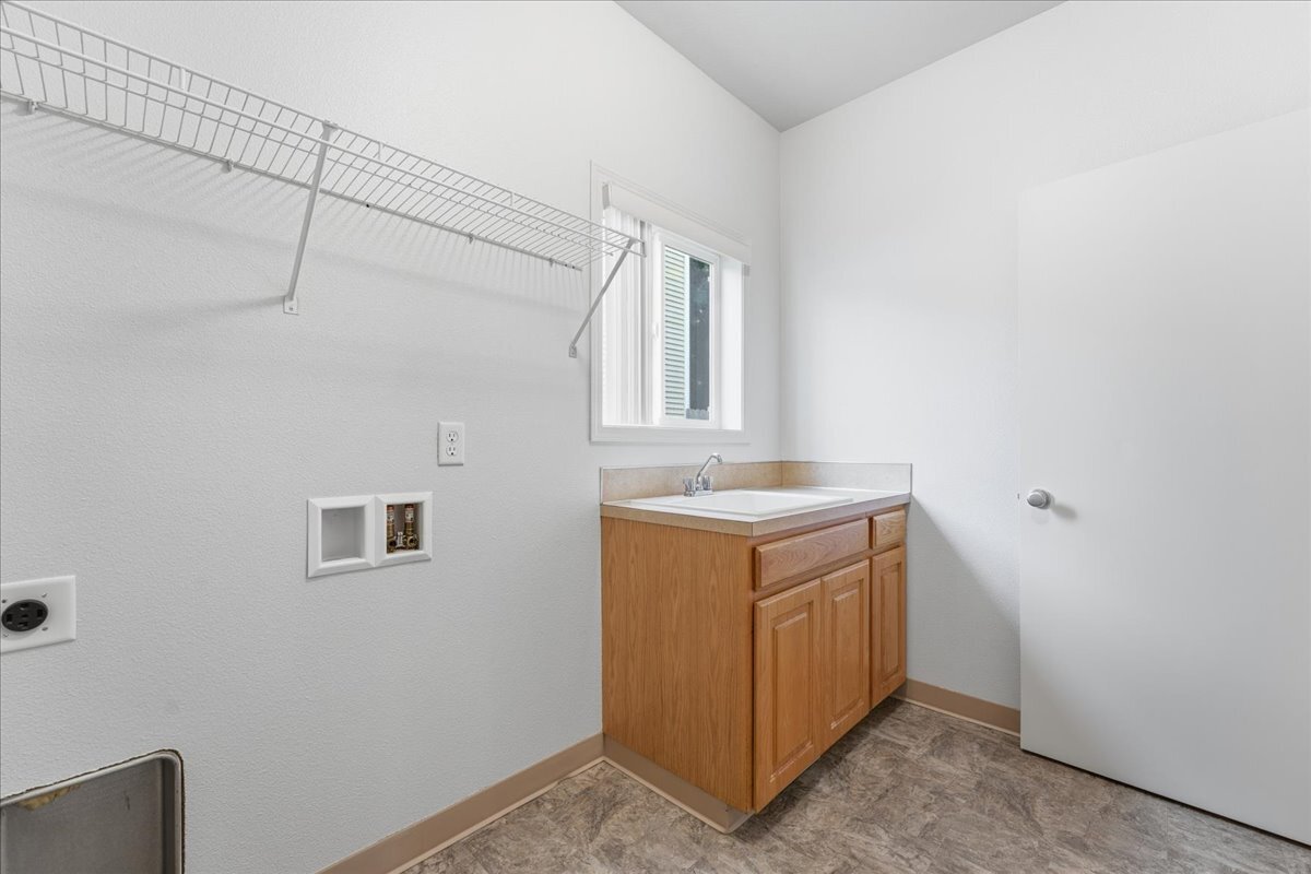 Building Photo - 12811 NE 49TH WAY