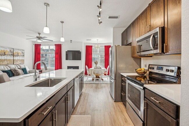 Building Photo - Spacious and Bright Modern 3-Bedroom Condo in Parker!