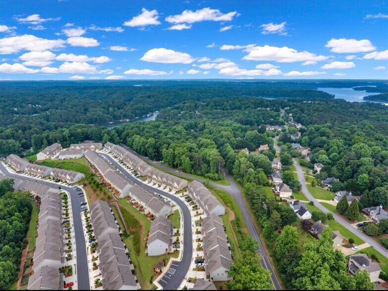 Building Photo - 1358 Endicott Ct