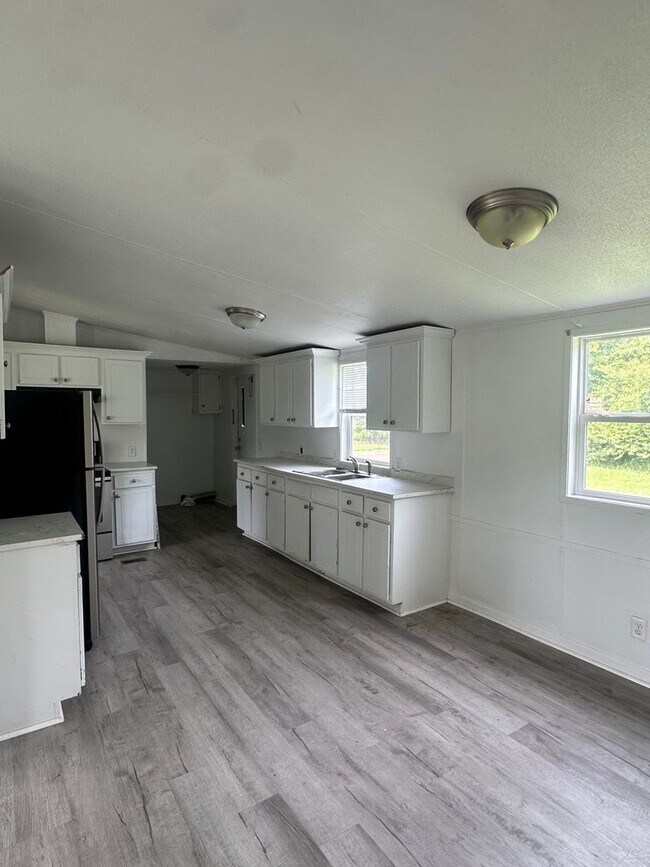 Building Photo - 6245 Speights Chapel Rd