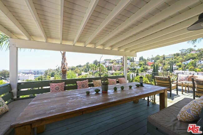 Building Photo - 6855 Los Altos Pl