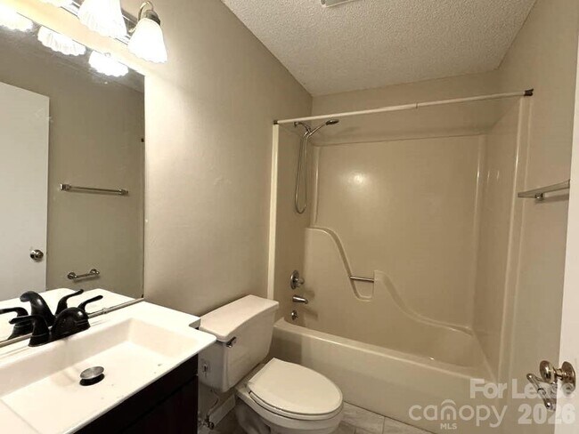 Building Photo - 722 Mallard Head Pl