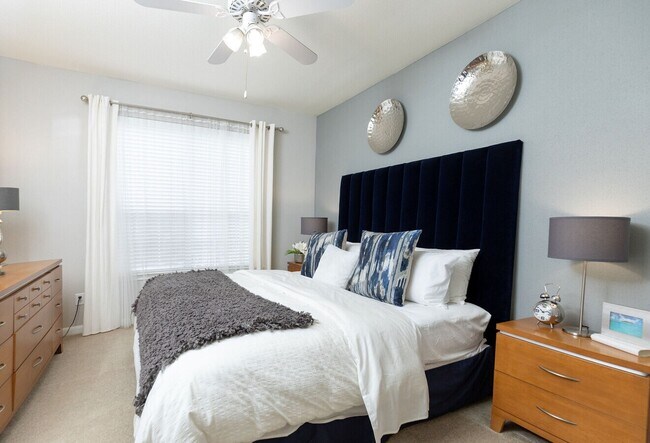 Building Photo - Stylish Space + Limited-Time Offer