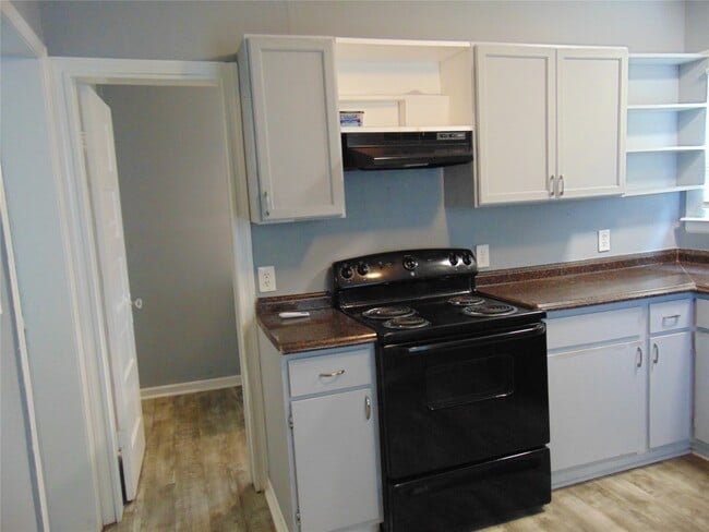 Building Photo - 5113 Avenue O 1/2