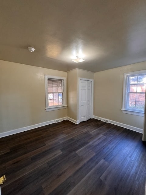 Building Photo - 607 Fairfax Ave NE