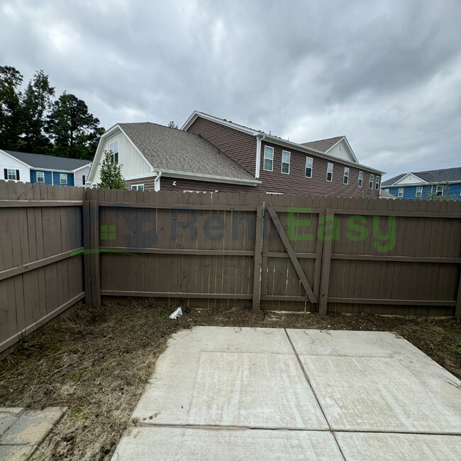 Building Photo - 2414 Trafton Pl