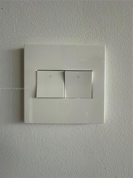 Building Photo - 690 SW 1st Ct