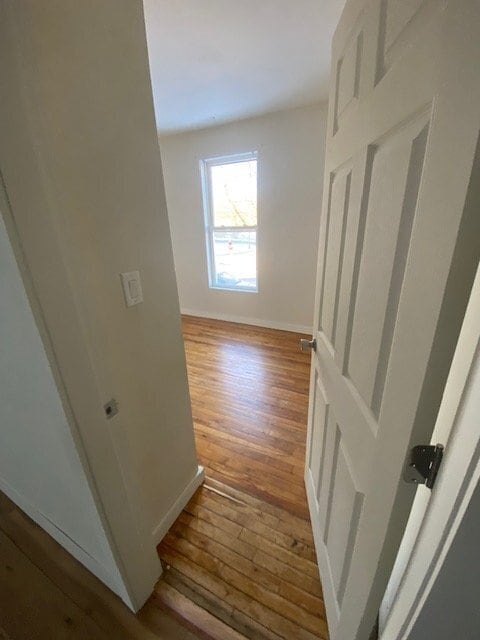 Building Photo - Spacious 2BR in Auburn with Off-Street Parking | $1,850 | April 1