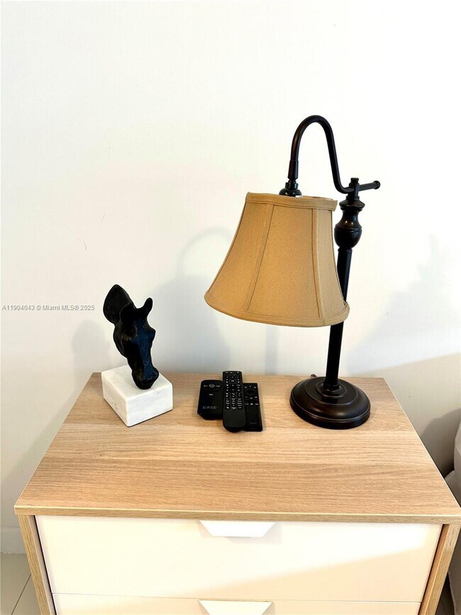 Building Photo - 7661 NW 107th Ave