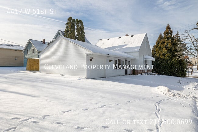 Building Photo - 4417 W 51st St