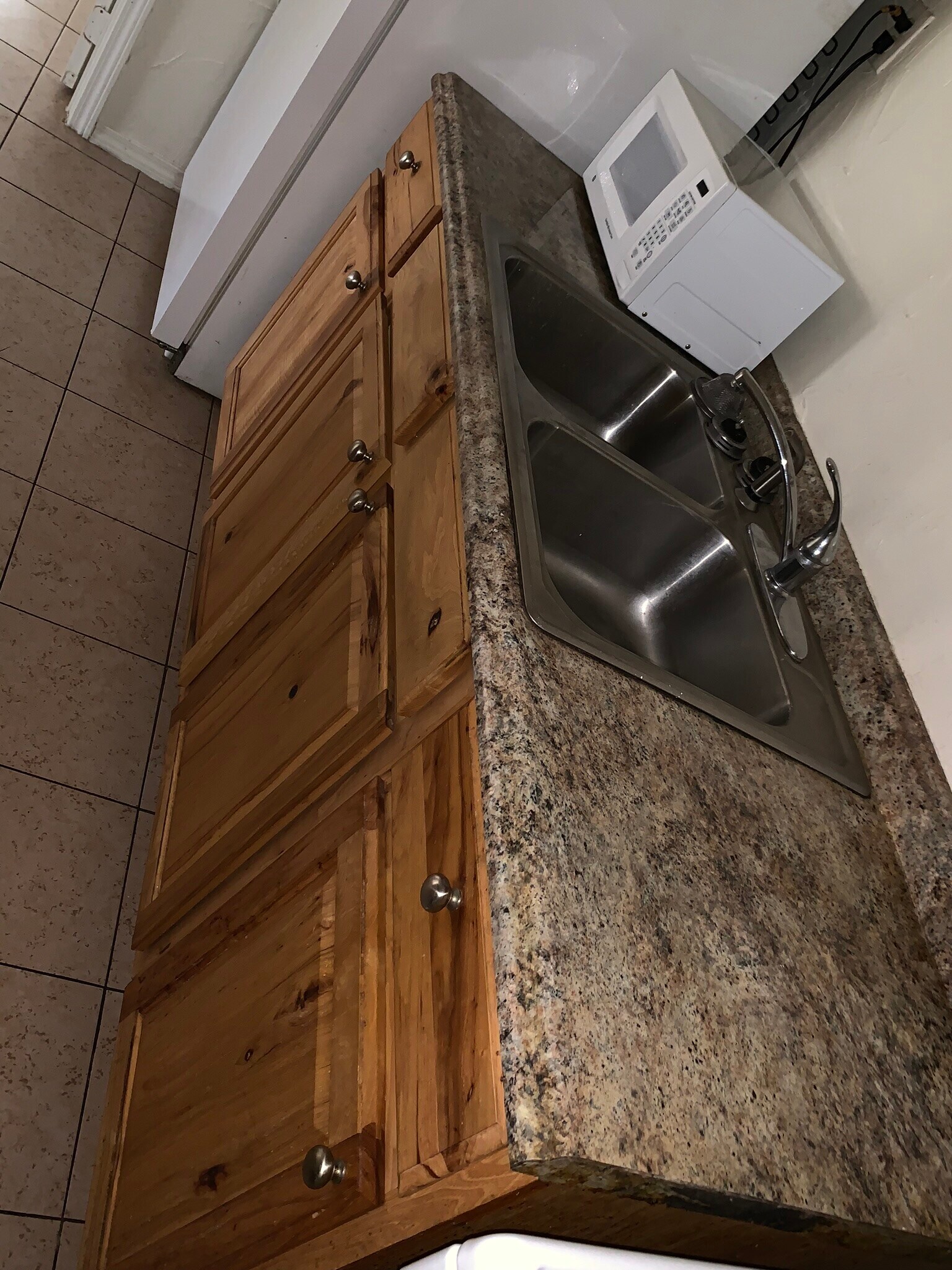 Building Photo - 1110 Wilson St