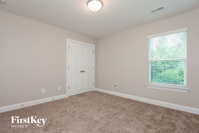 Building Photo - 3611 Alamito Ln